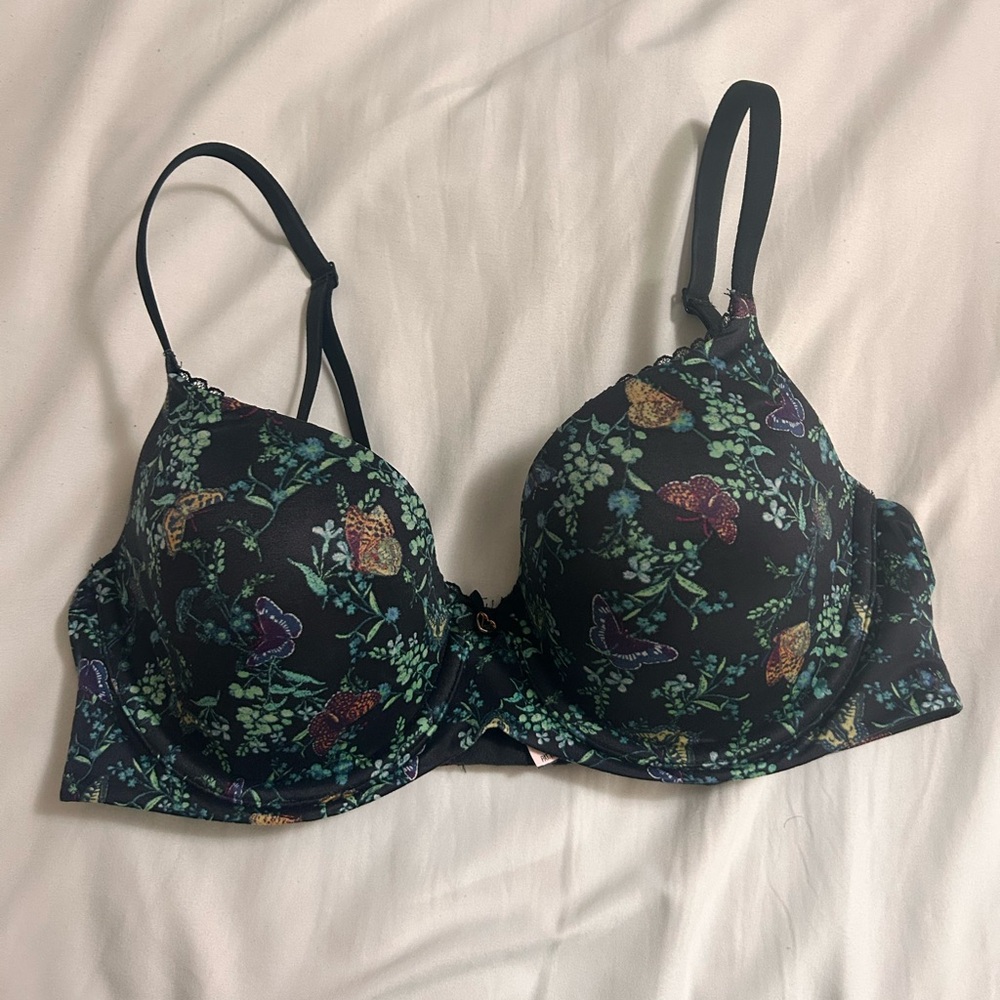 Victoria’s Secret Butterfly Lace Trim Bra- 34D
